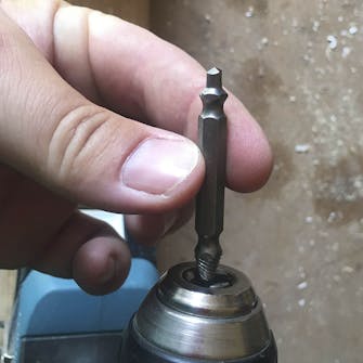 Skruvutdragare Få loss skruv med trasigt huvud